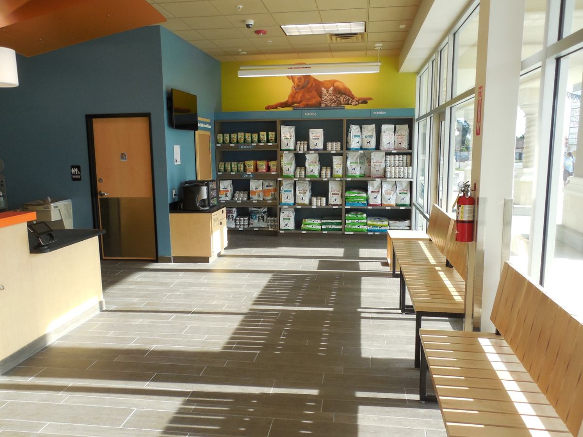 The Banfield Fontainebleau front lobby and food aisle