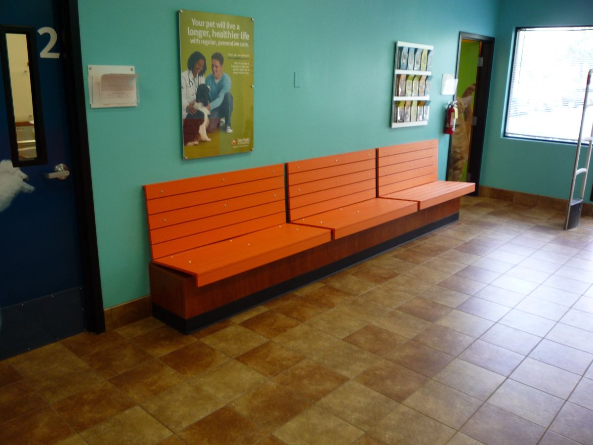 The Banfield Sawgrass hospital waiting area