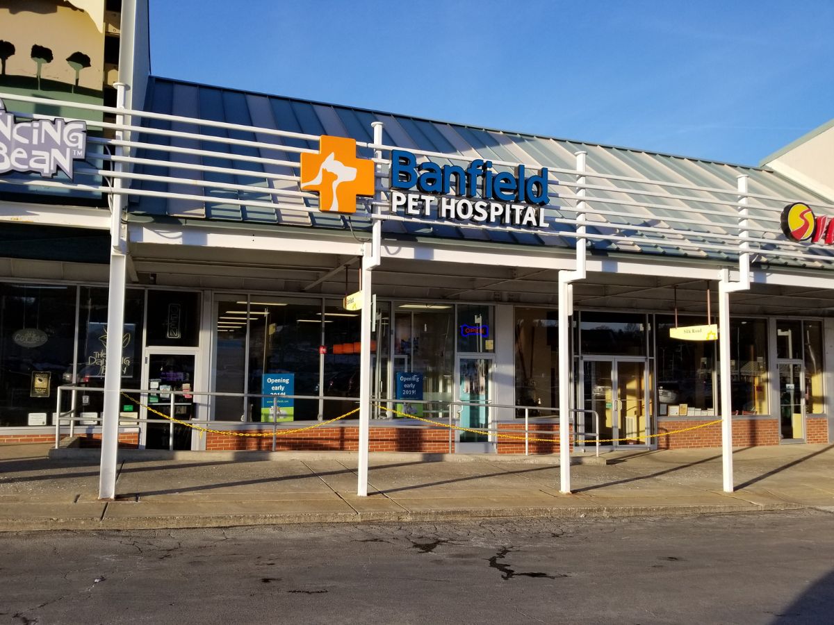 The Caste Village Banfield front exterior entrance