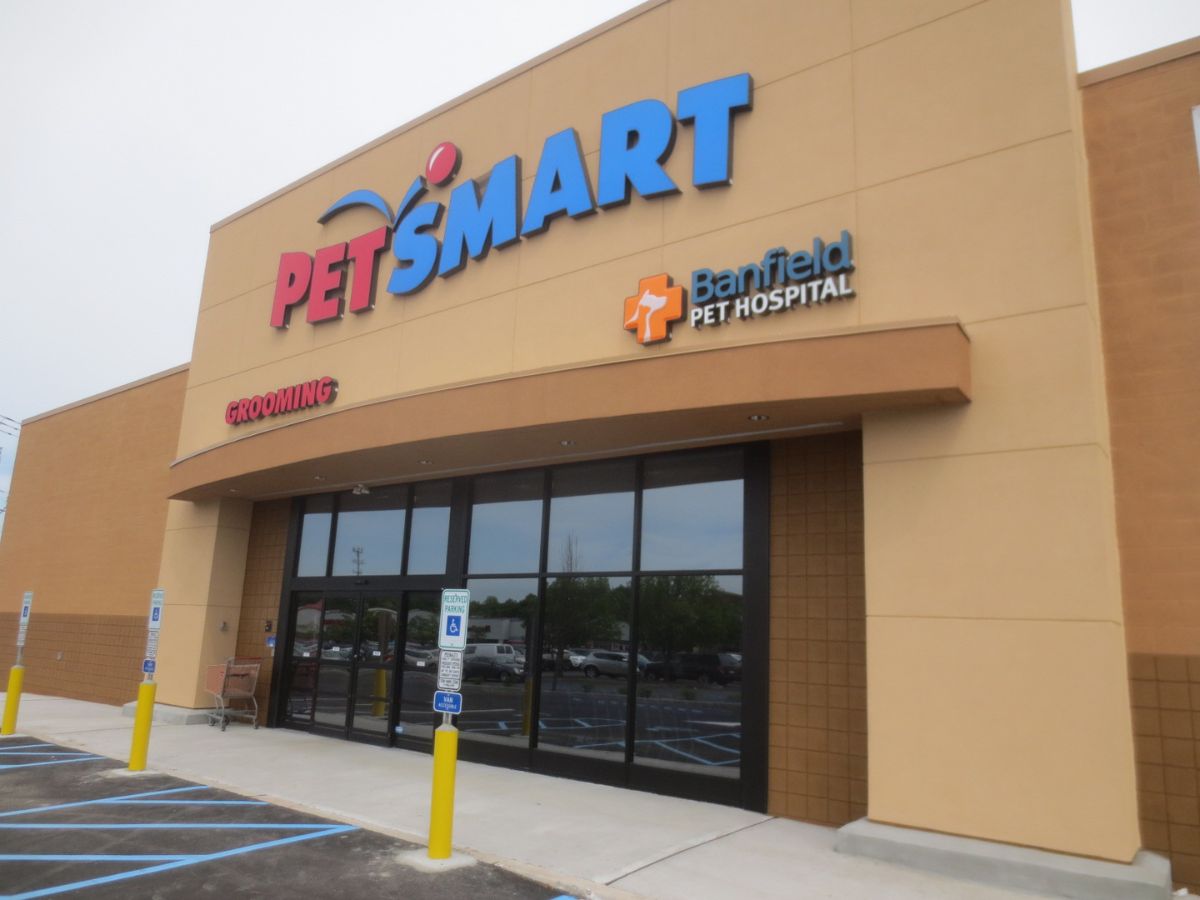 The PetSmart and Banfield - Union front entrance and storefront
