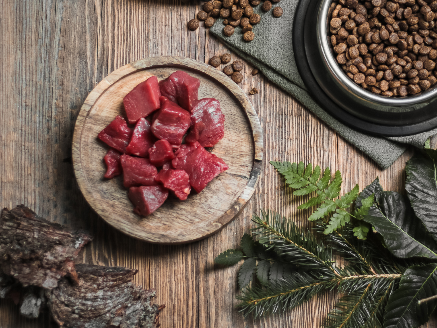 Red meat cubes and pet food