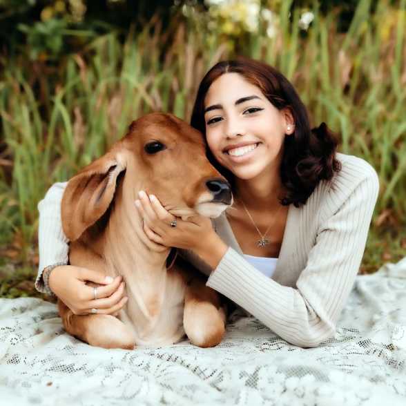 Profile picture of Isabella Costa, Veterinary Assistant