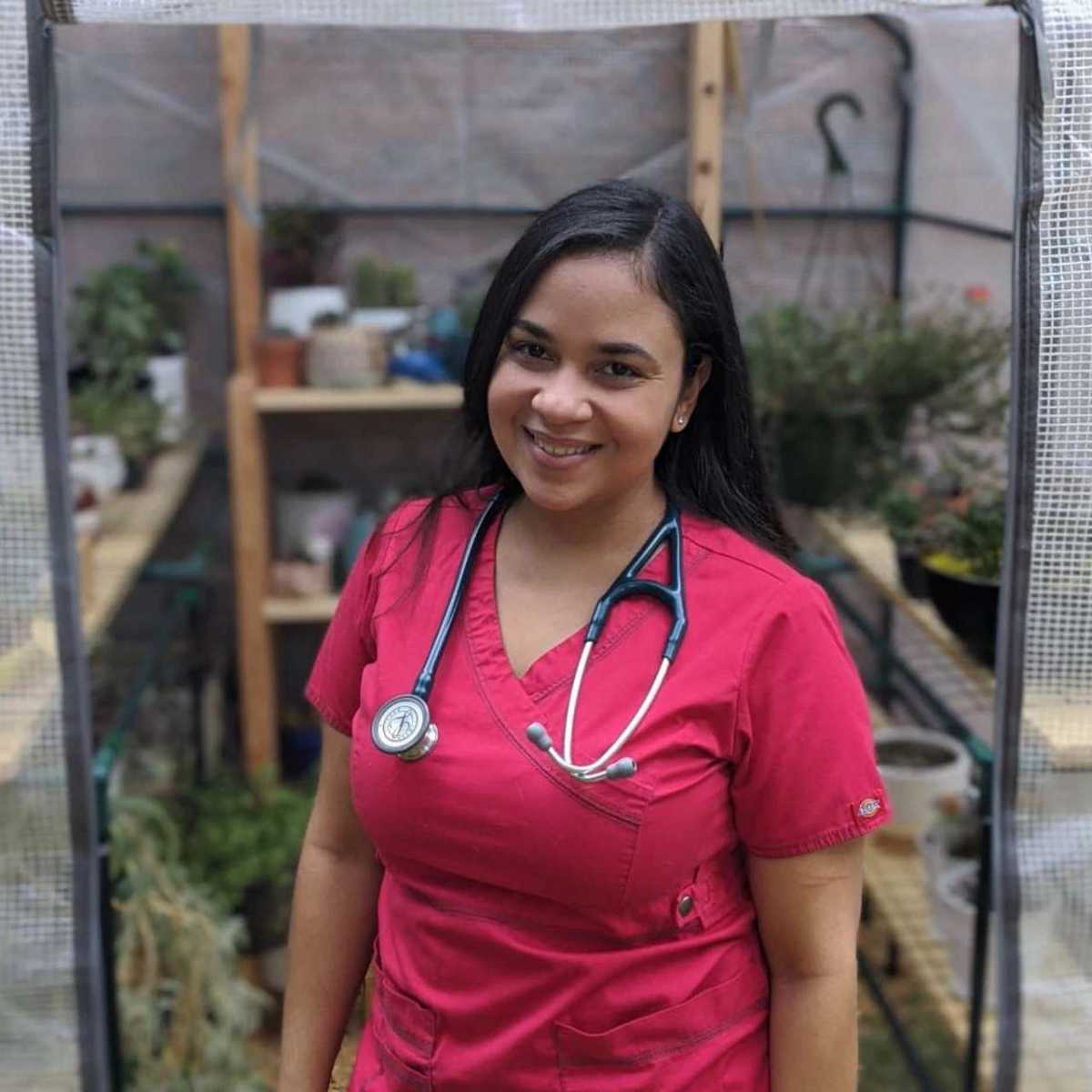 Profile picture of Marinel De La Cruz Rapozo, LVT, Credentialed Veterinary Technician