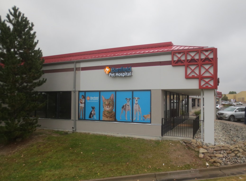 Exterior of the Willow Grove clinic