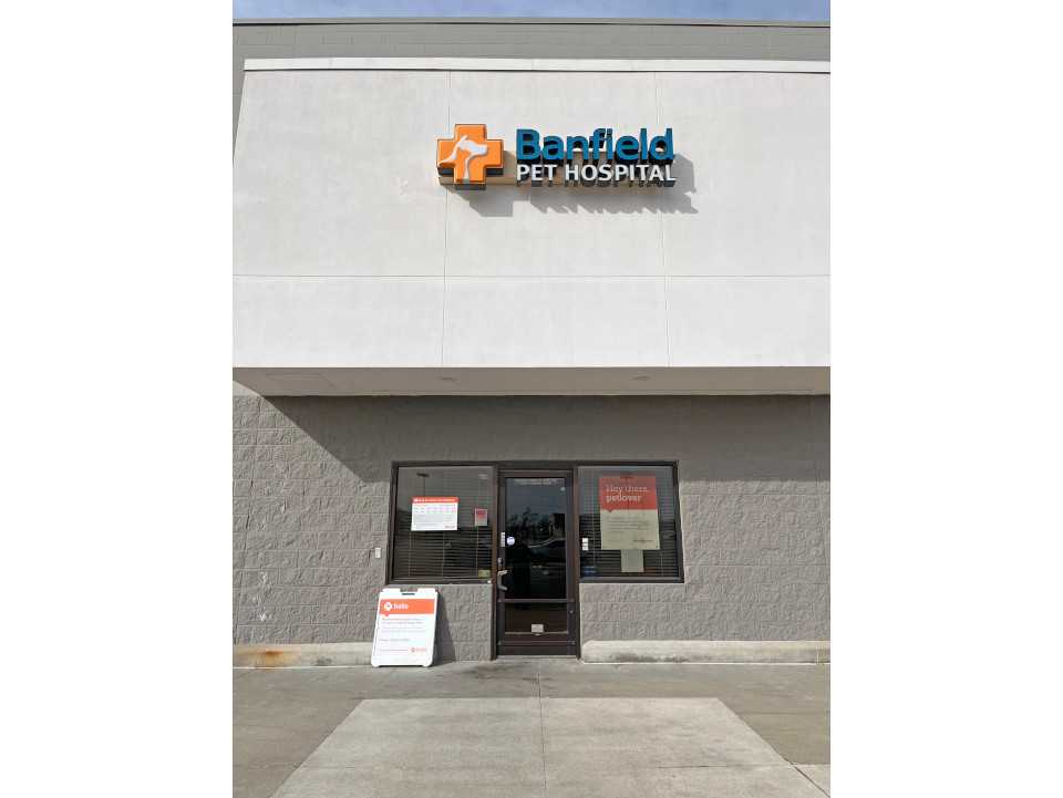 Veterinarians in East Wichita, KS Banfield Pet Hospital