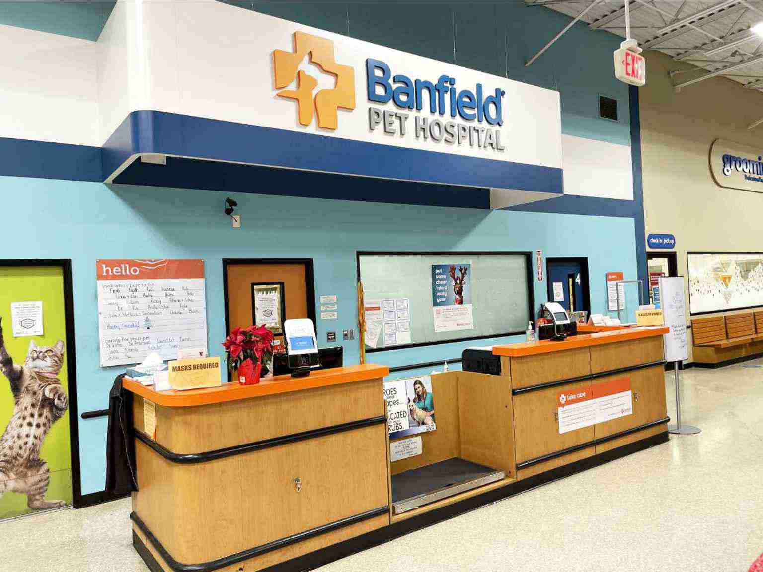 The front desk of the Banfield Pet Hospital