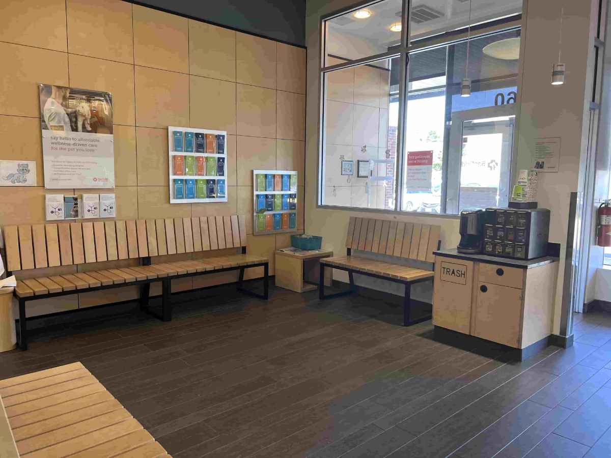 The front waiting area of the Herndon hospital